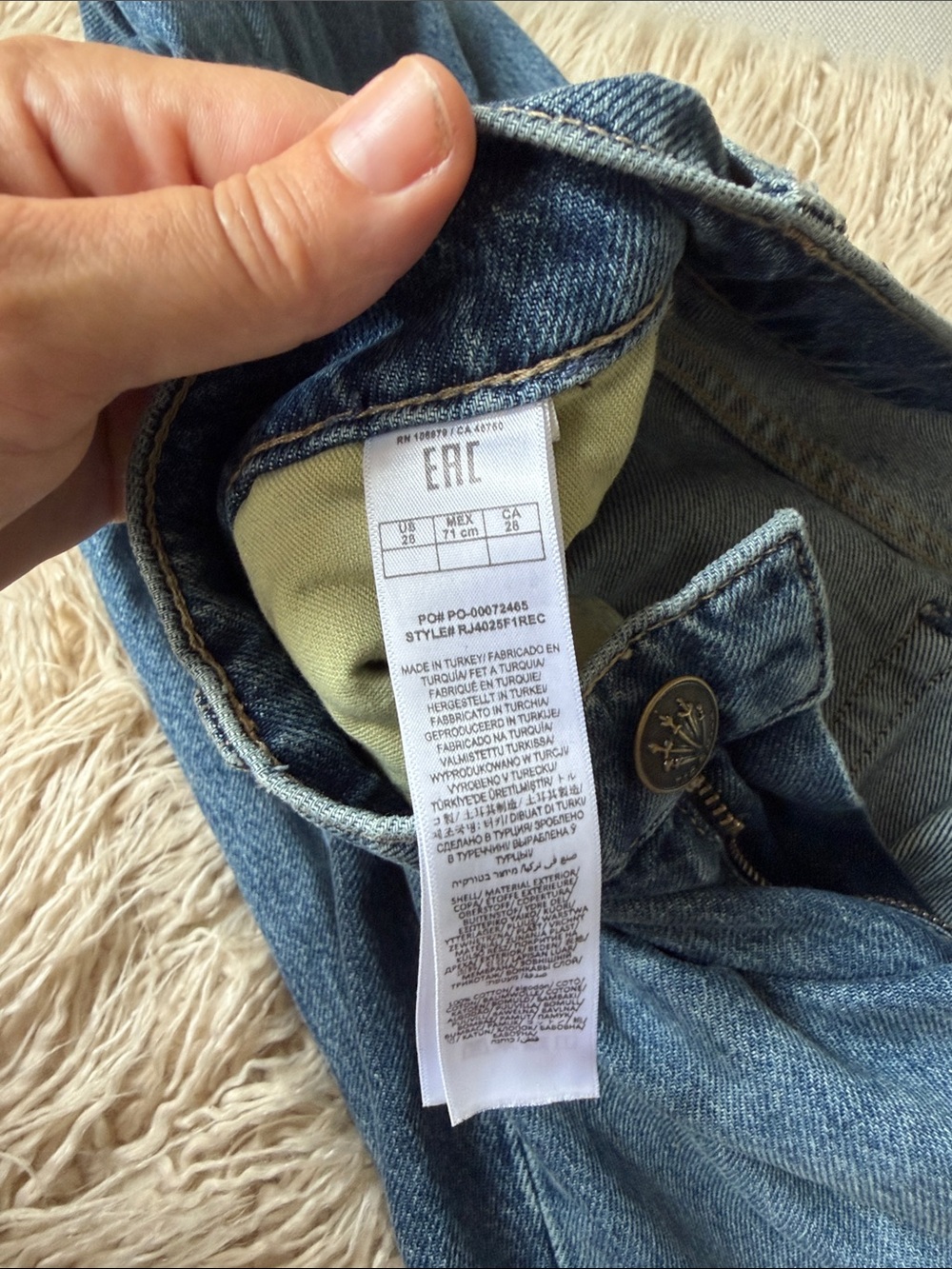Rag & Bone Saige Low-Rise Relaxed Straight Full in Echo - Picture 9 of 11